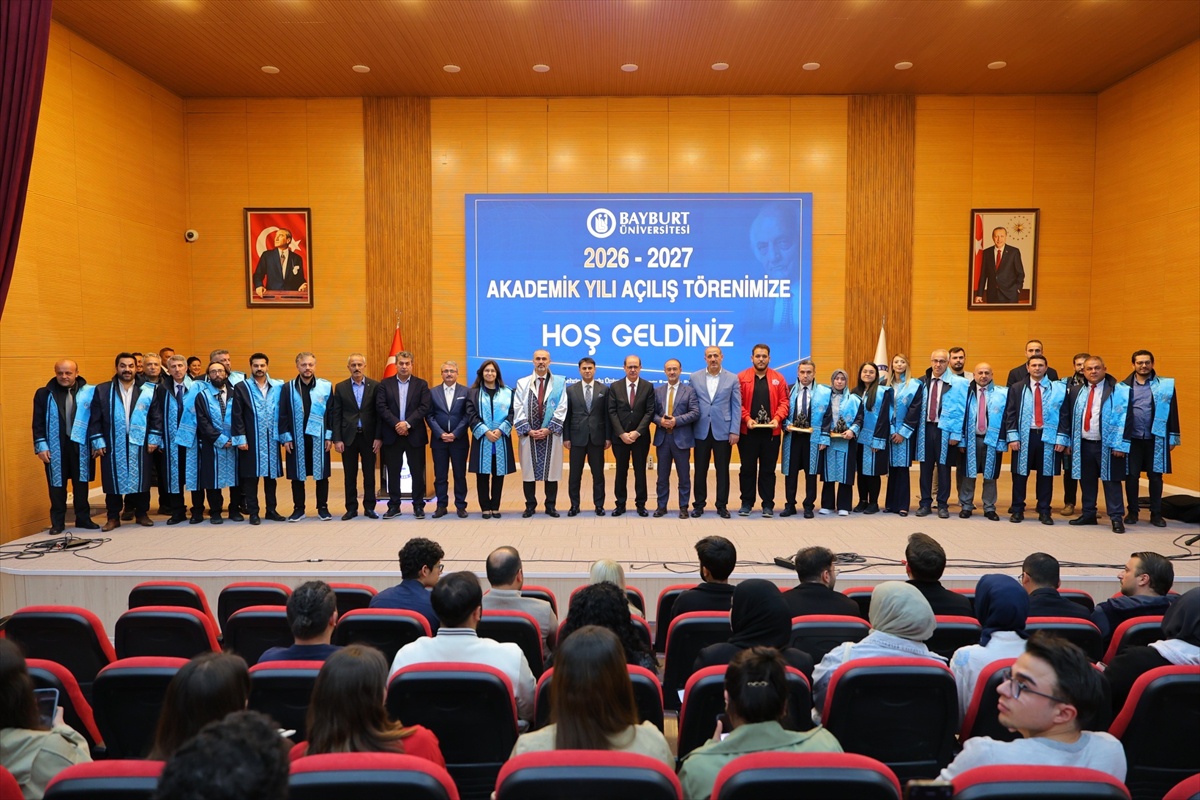 Bayburt Üniversitesi akademik yılını törenle açtı, GreenMetric'te Türkiye'de 55. oldu