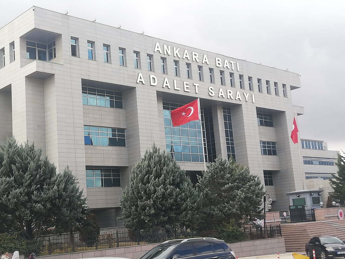Etimesgut'ta drift atarak trafiği tehlikeye sokan 16 şüpheli gözaltına alındı