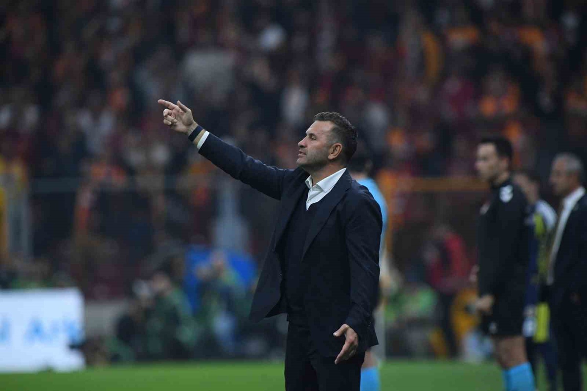 Galatasaray Fenerbahçe'yi 2-1 yendi, Okan Buruk Kartal'a karşı ilk kez derbide kazandı