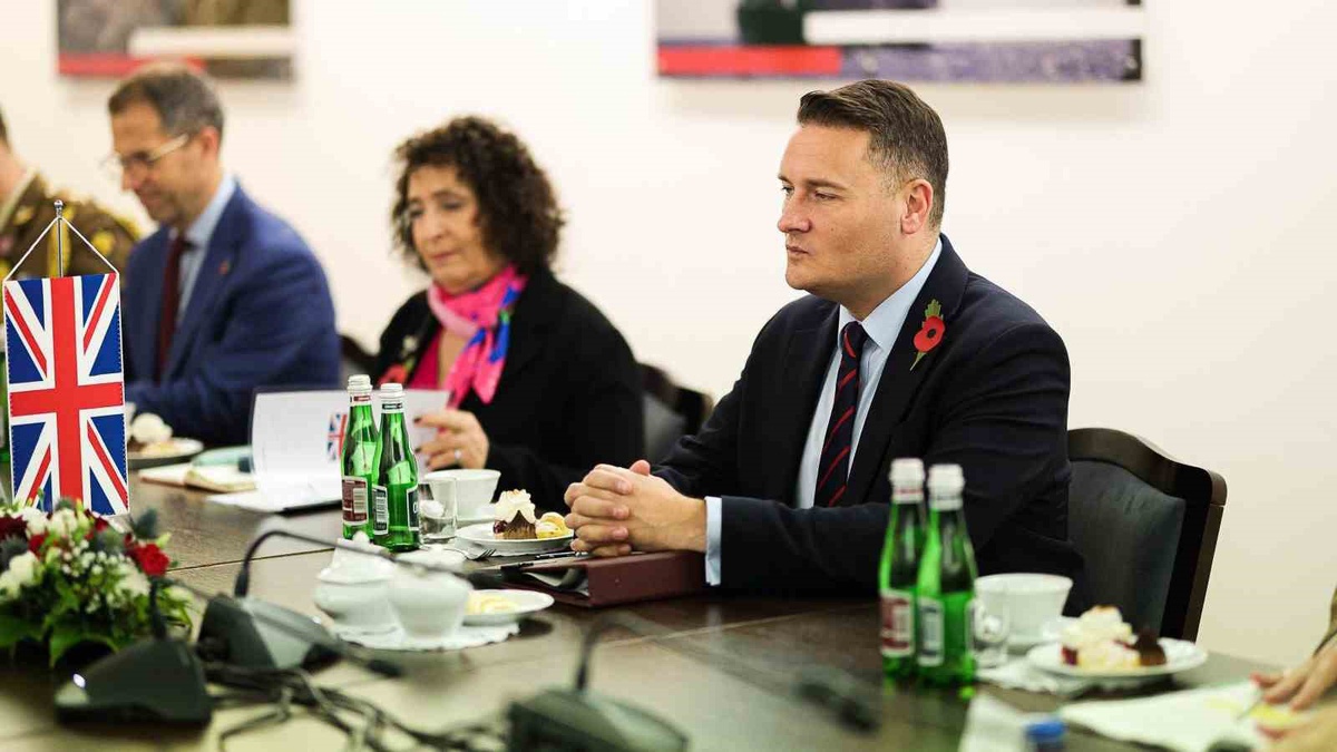 İngiltere Savunma Bakanı Streeting, Polonya ile 3 yıllık savunma anlaşması imzaladı
