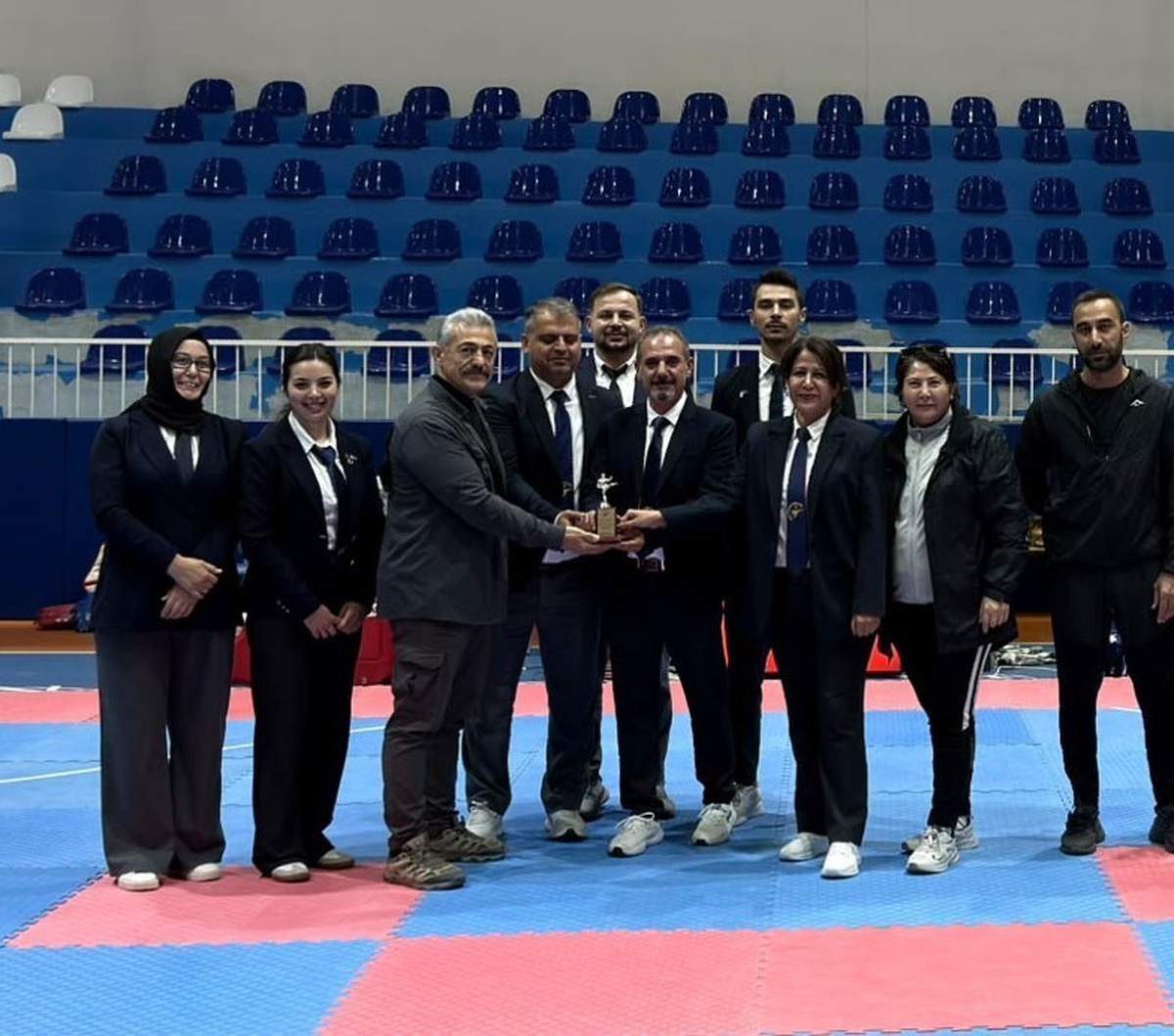 Kayseri'de 29 Ekim Gençler Taekwondo İl Birinciliği 100'e yakın sporcuyla tamamlandı