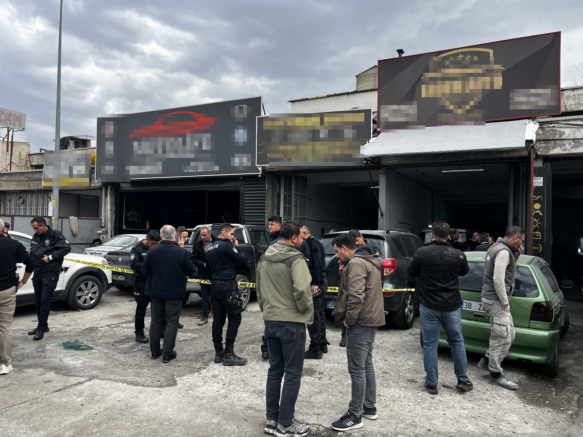 Kayseri'de oto tamirhanesindeki silahlı kavgada 3 kişi yaralandı; birinin durumu ağır