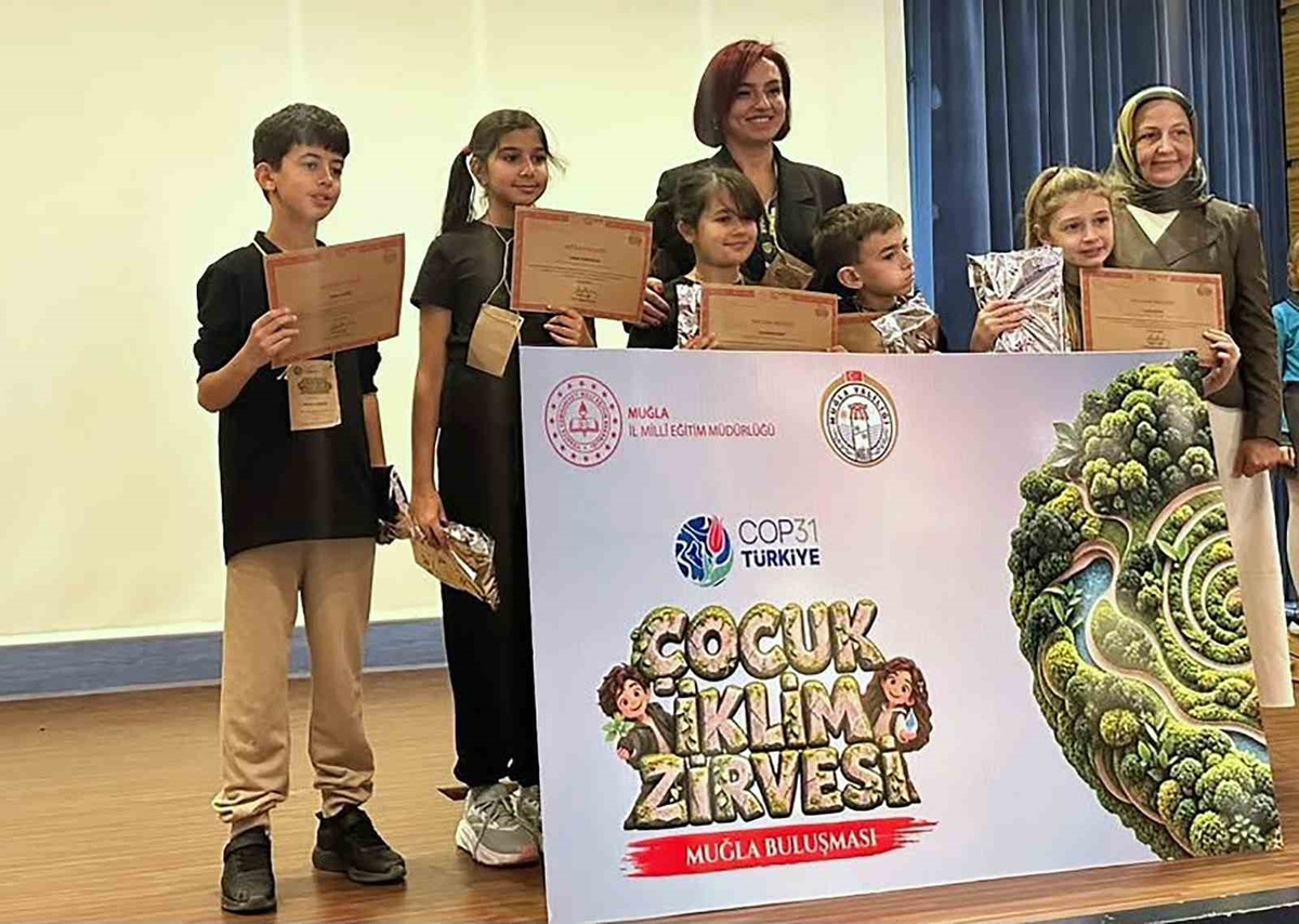MTK Muğla Teknoloji Koleji öğrencileri Çocuk İklim Zirvesi'nde çözüm önerileri sundu