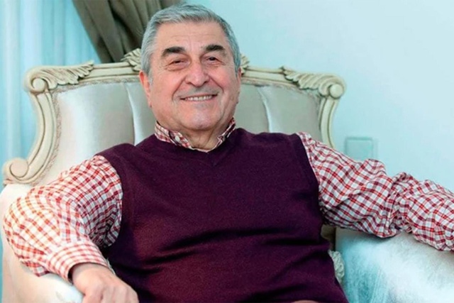 The famous actor of years was asked about his earnings! His answer ...