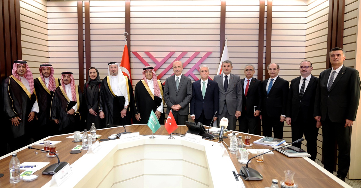 YÖK ve Suudi Arabistan Eğitim Bakanı, üniversiteler forumu için toplandı