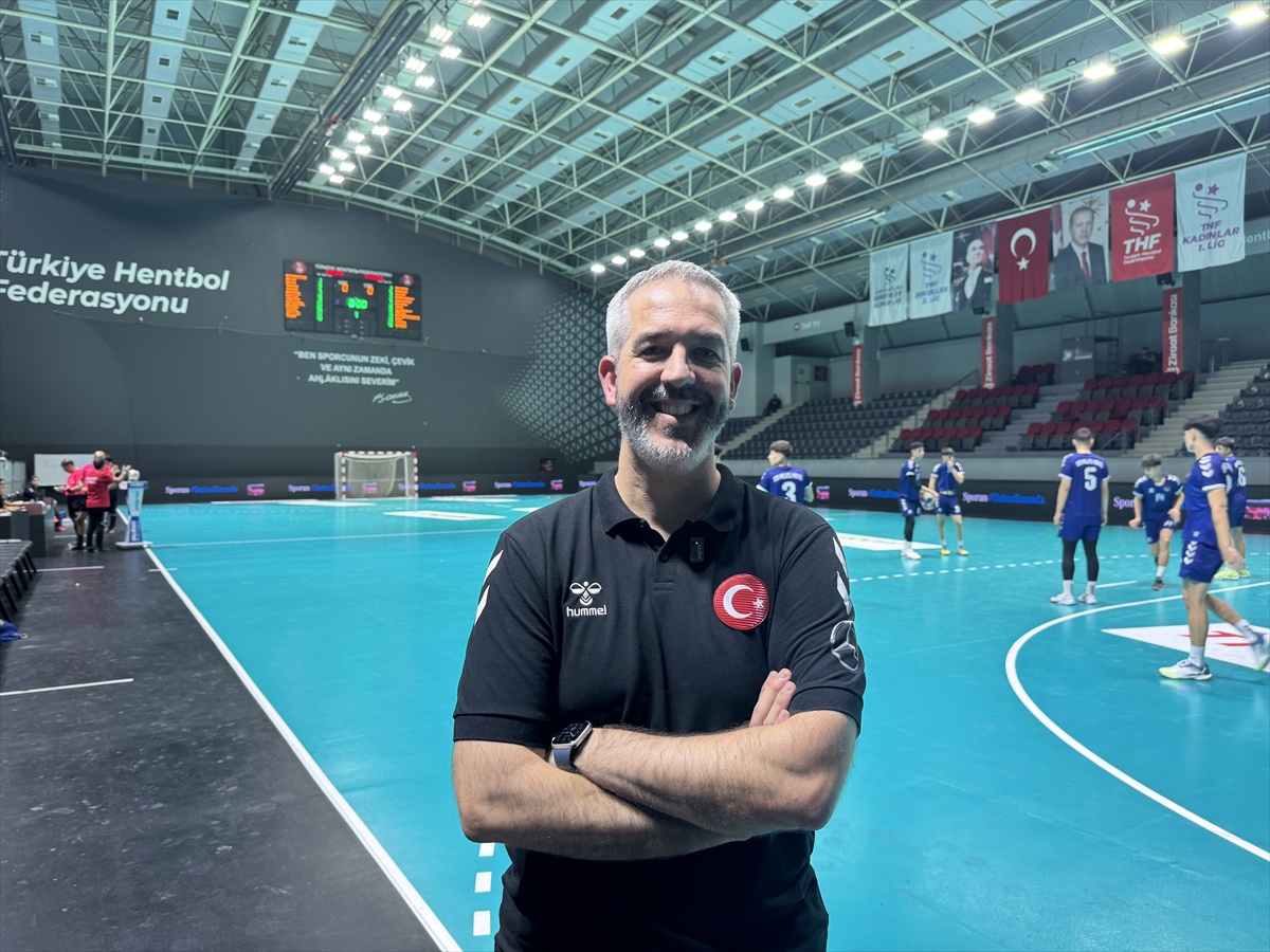 A Milli Kadın Hentbol Takımı, Avrupa Şampiyonası'nda Antalya'da mücadele edecek