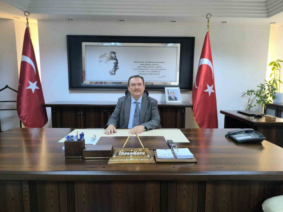 Muratpaşa Kaymakamı İhsan Kara evinde kalp krizi geçirdi, kurtarılamadı