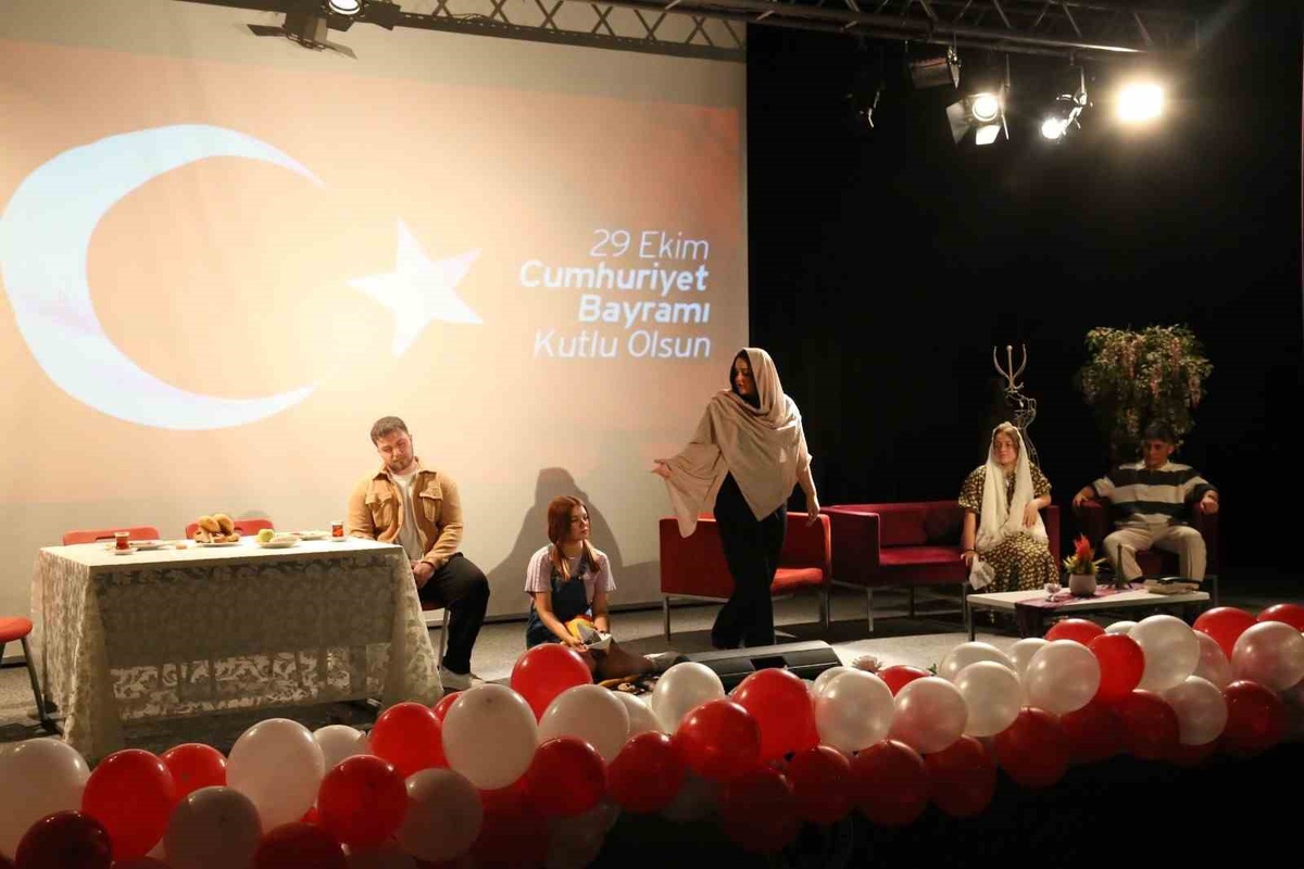 Avrasya Üniversitesi'nde 29 Ekim Cumhuriyet Bayramı törenle kutlandı