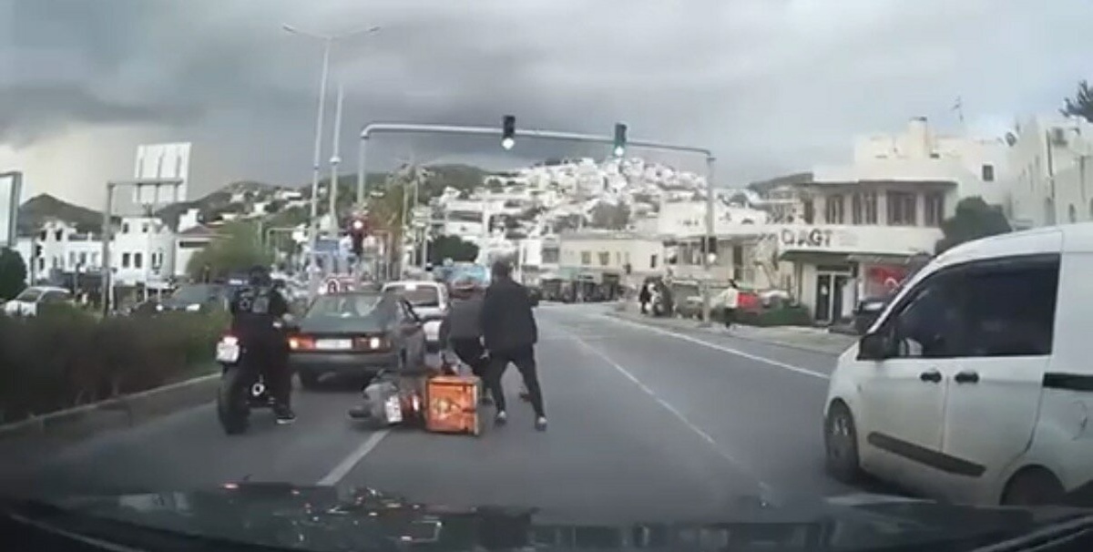 Bodrum'da kırmızı ışıkta motokuryeyi darp ettiler! İki saldırgana 360 bin lira ceza
