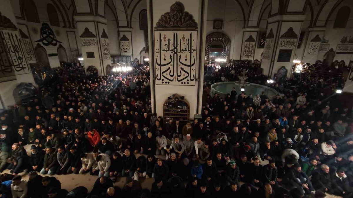 Bursa'da 5 ilçede sabah ezanı imsak vaktinde okunacak, namaz 30 dk sonra kılınacak