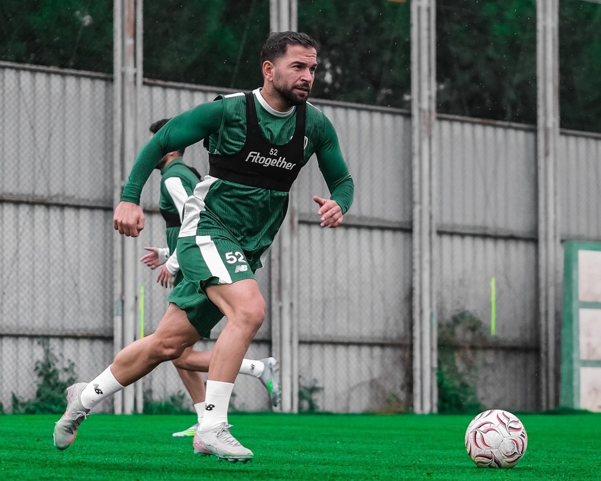 Bursaspor, Bandırmaspor maçı hazırlıklarını Özlüce'de sürdürdü