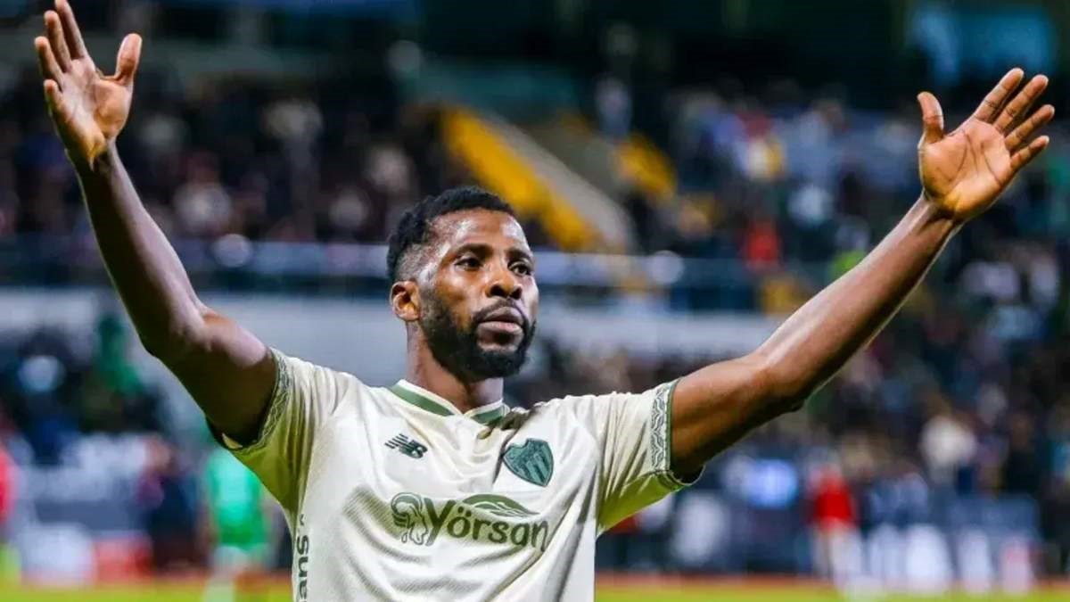 Bursasporlu Iheanacho'dan taraftara sevgi mesajı ve Süper Lig vurgusu