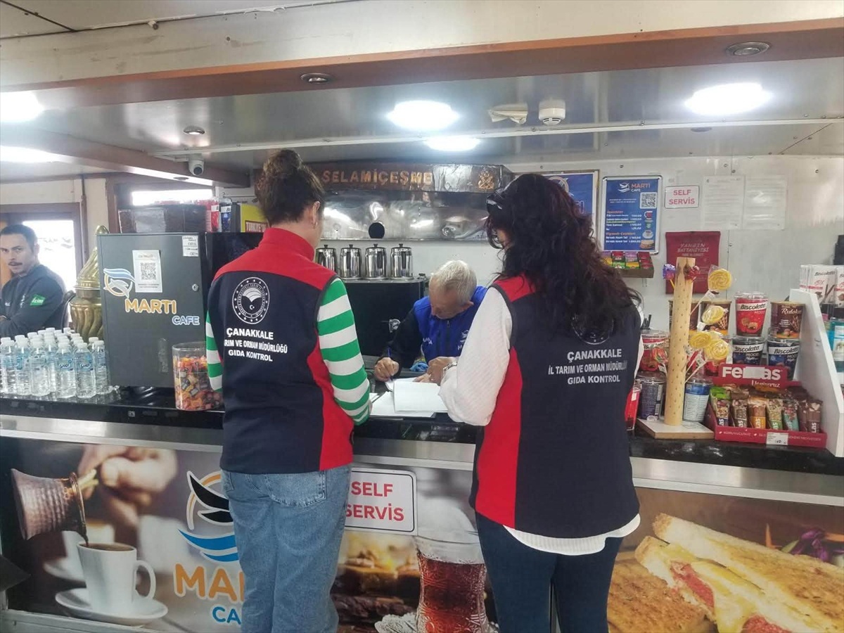 Çanakkale'de feribotlardaki gıda işletmeleri Tarım ve Orman Müdürlüğünce denetlendi