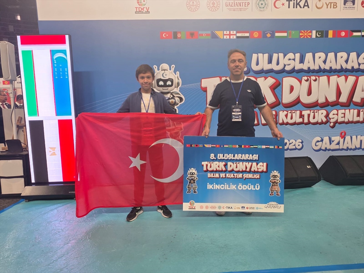 Çorum BİLSEM'in Neptün Silindiri projesi Gaziantep'te ikincilik ödülü kazandı