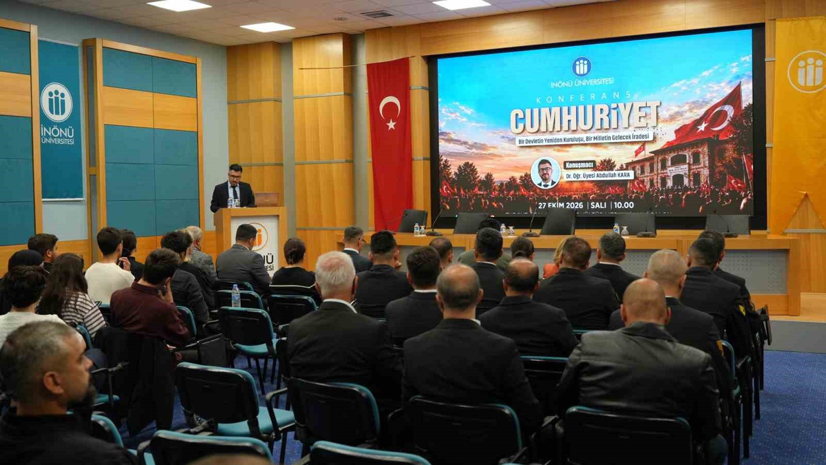 Dr. Öğretim Üyesi Kara: 'Cumhuriyet’in kalıcılığı anayasa hükümleri kadar dürüstlüğü, sorumluluğu, hakkaniyeti ve kamu yararını benimseyen insanların yetişmesine bağlıdır'