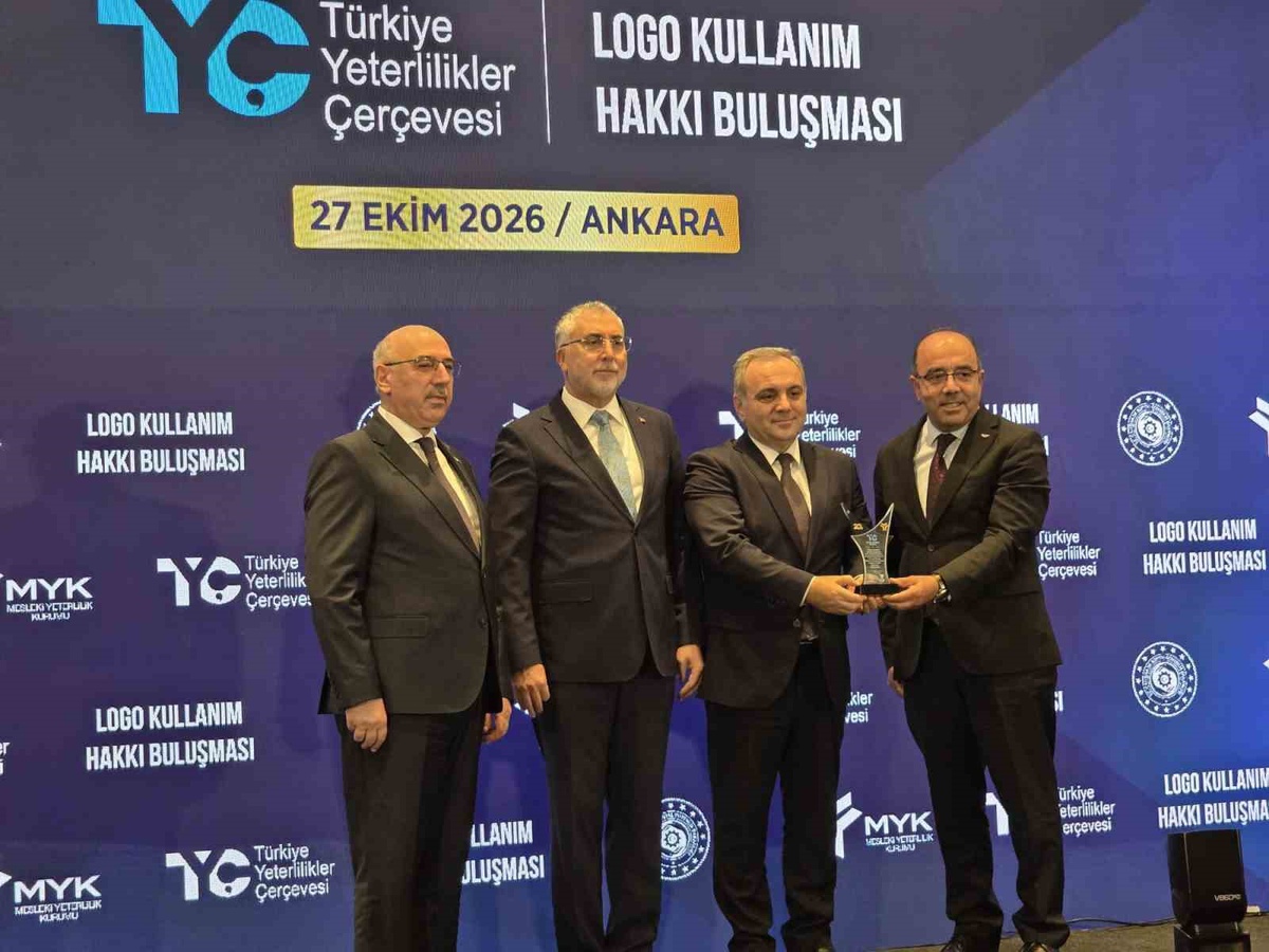 ERÜ, TYÇ logosu kullanım hakkıyla Türkiye'deki ilk 20 üniversiteye girdi