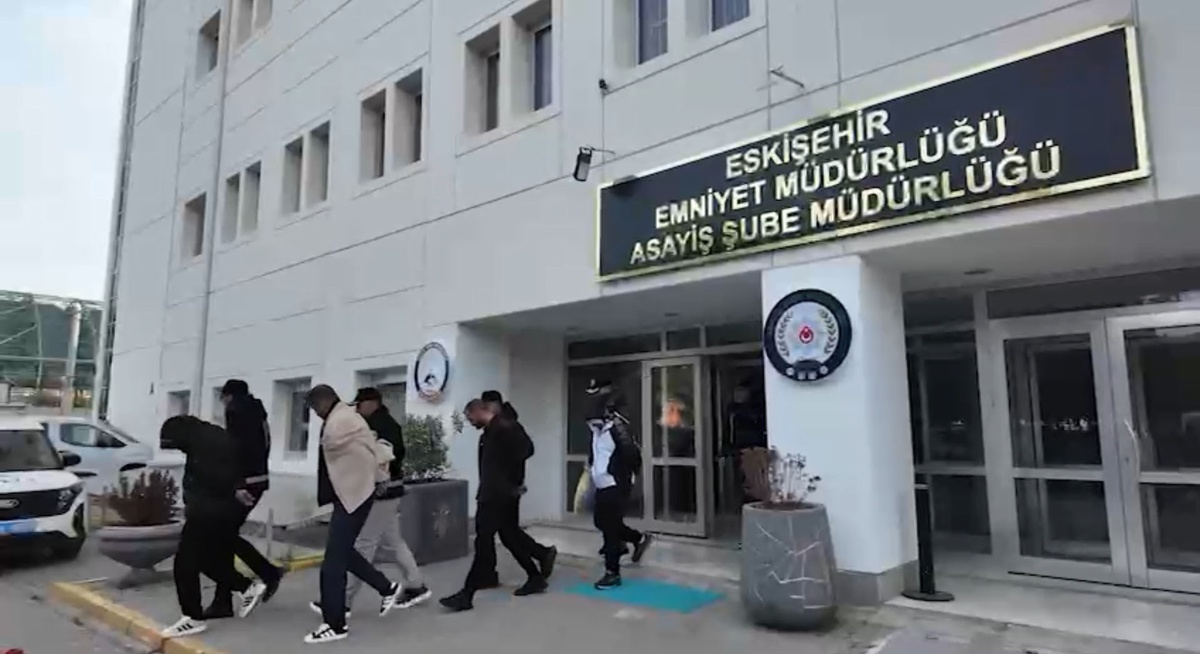 Eskişehir fuhuş operasyonunda 18 şüpheli tutuklandı, hesaplarda 148 milyon TL hareket var