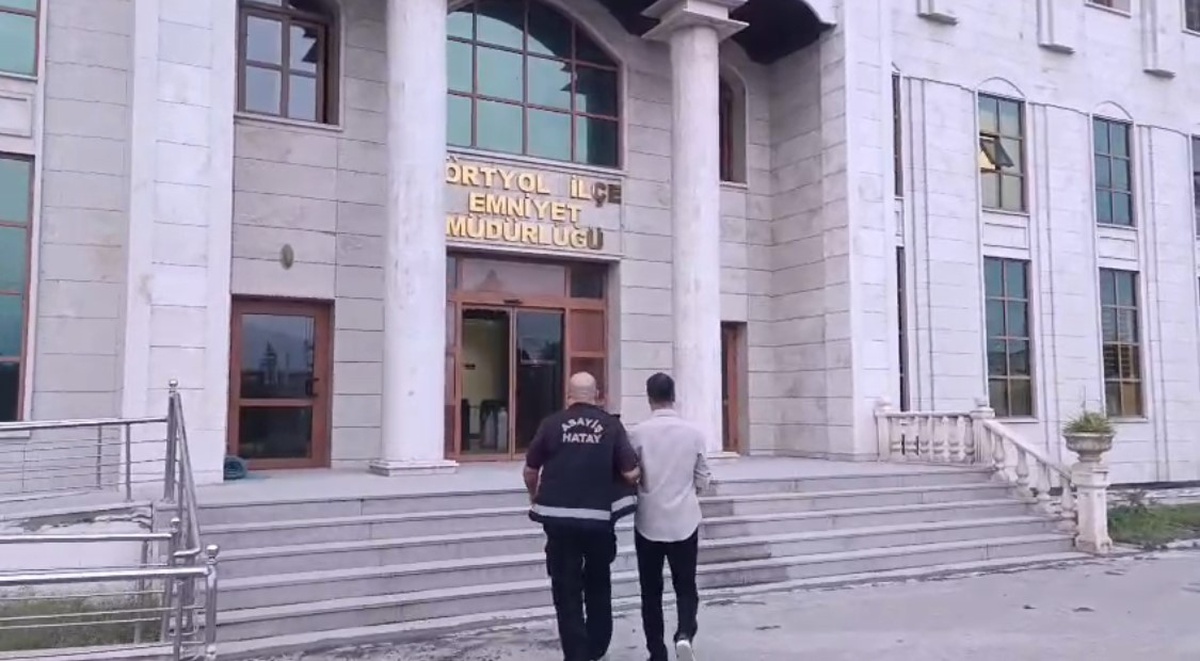 Hatay Dörtyol'da 2 yıl hapis cezasıyla aranan M.B. yakalanarak tutuklandı