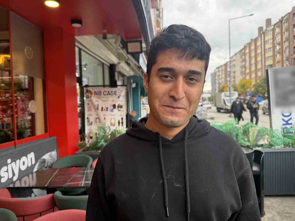 Eskişehir'de 3 kişi bin 950 TL'lik döner hesabını ödemeden kaçtı iddiası! Masada kalan kadın çitlerden atladı