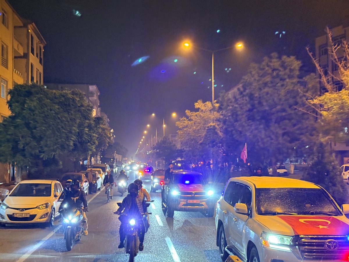 Iğdır'da 103 araçlık konvoyla Cumhuriyet Bayramı coşkusu yaşandı
