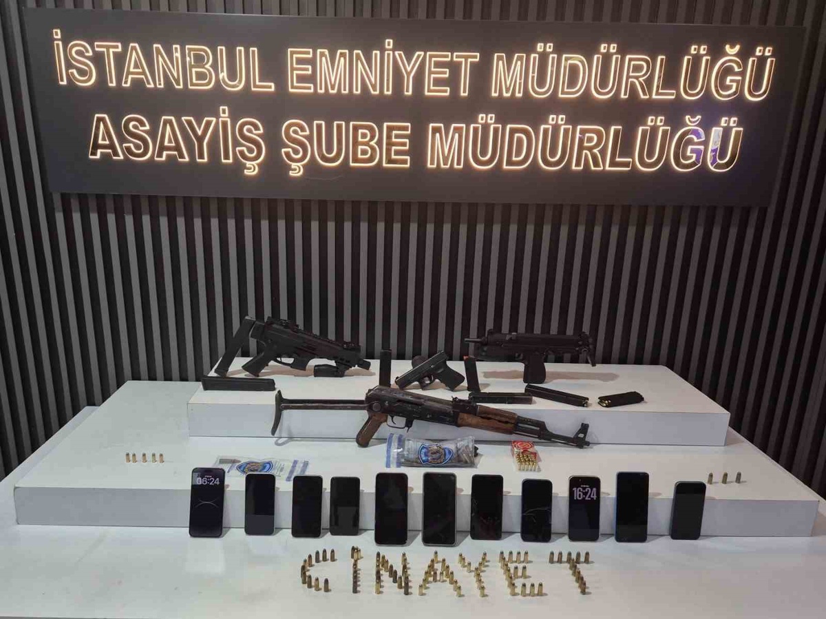 Pendik'te vurulan kurye yanlış hedef çıktı! Aracı asıl hedefinkiyle aynı modelmiş, 15 şüpheli yakalandı
