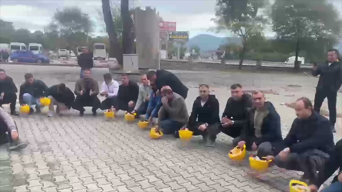 İmbat Madencilik işçileri Ankara yürüyüşünde Kırkağaç Çamlığı'nda konakladı