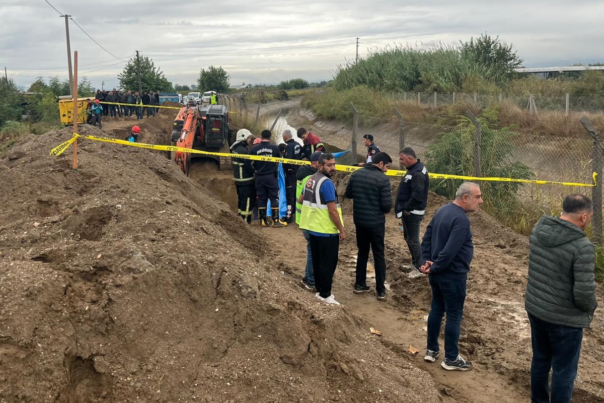 Kanalizasyon çalışmasında toprak göçtü! 1 işçi hayatını kaybetti