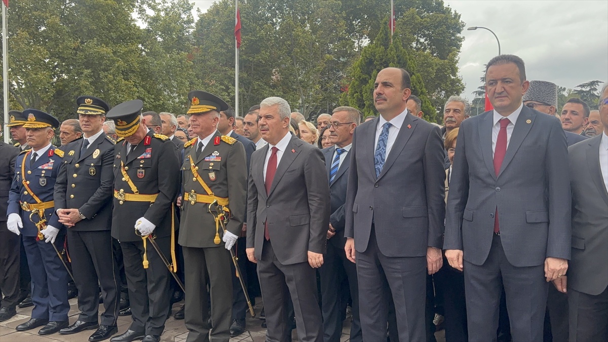 Konya, Afyonkarahisar, Karaman ve Aksaray'da 103. yıl törenlerine çelenk sunuldu
