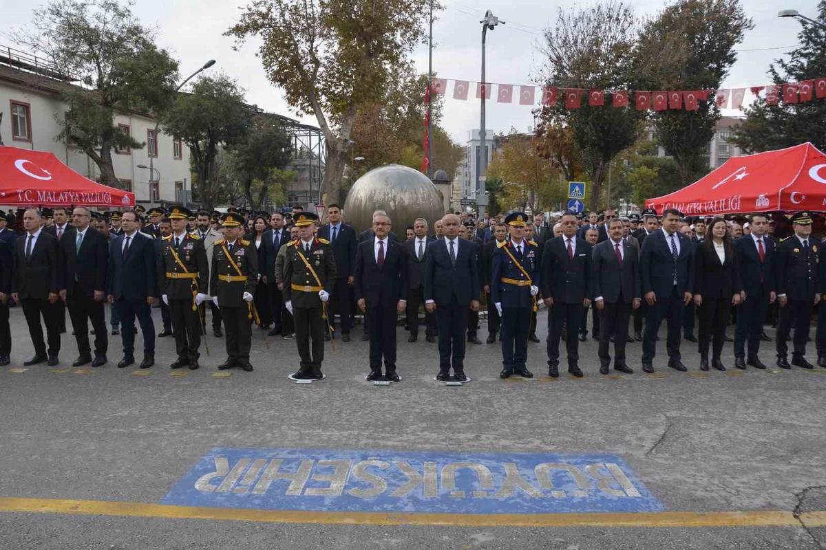 Malatya'da 29 Ekim kutlamaları Mevlid ve Hatm-i Şerif duasıyla başladı