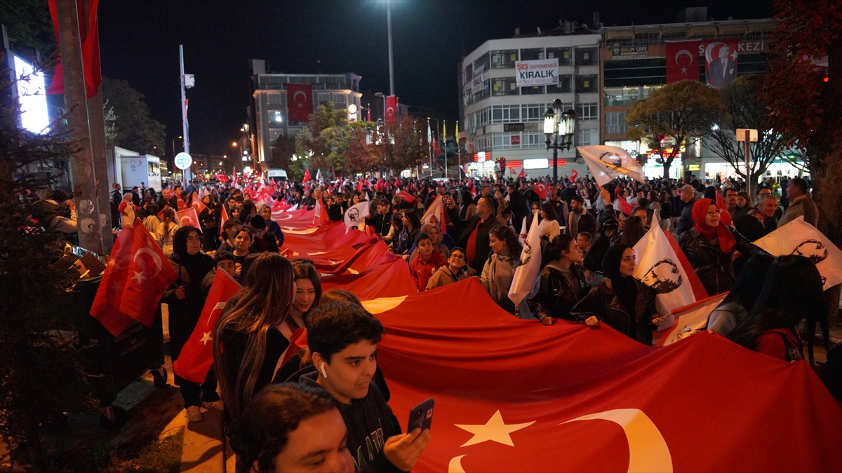 Polatlı'da 'Cumhuriyet'e Saygı Yürüyüşü' düzenlendi