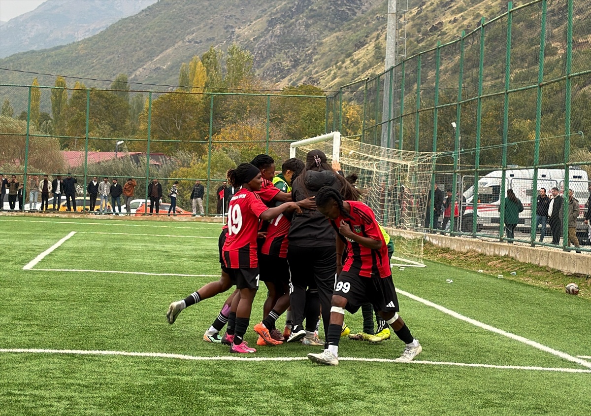Safi MCL Bentonit Ünyespor, 8. haftada Bakırköy Kadın Futbol'u 2-1 yendi