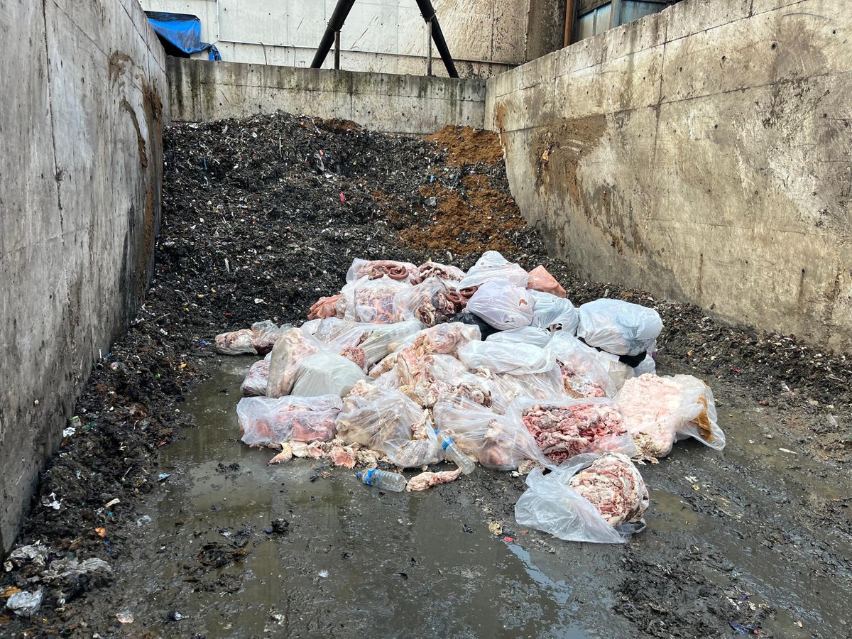 Sakarya Serdivan'da dana sucuğunda domuz eti tespit edildi, 2,6 ton sucuk imha edildi