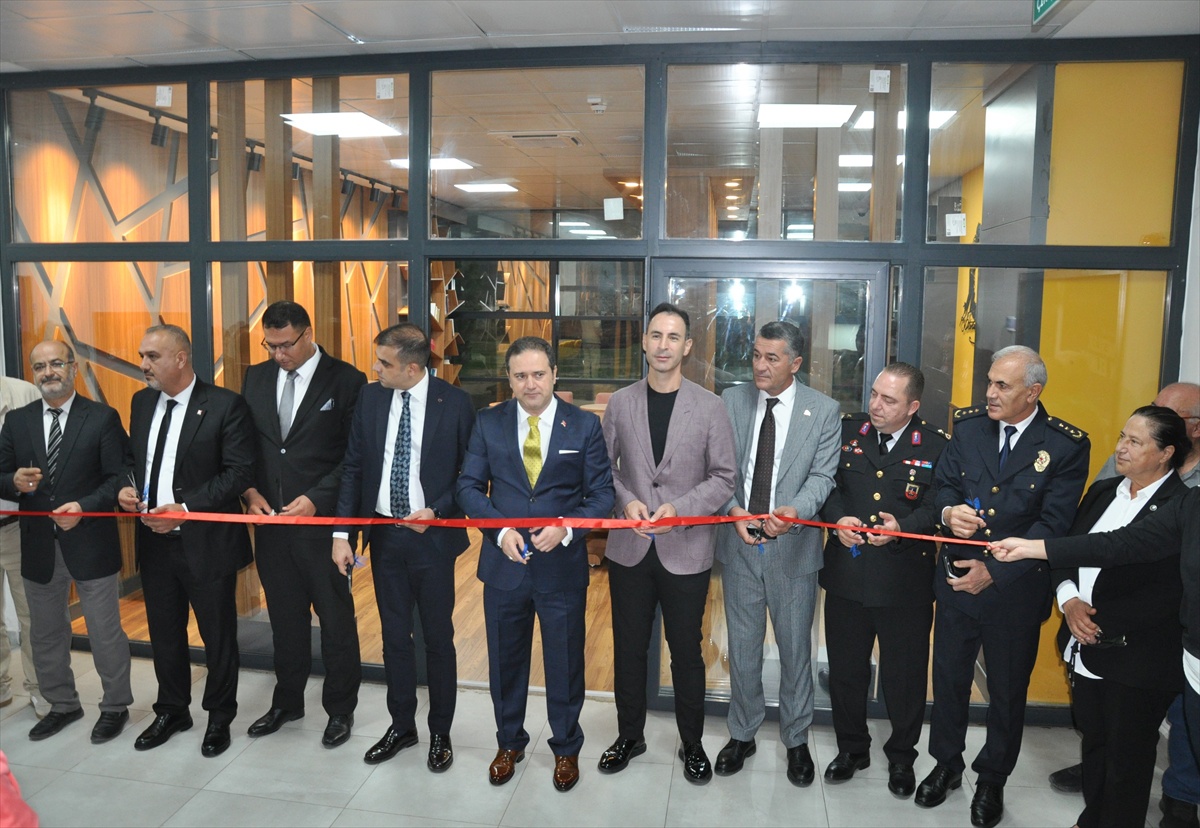 Silifke'de vakıf okuma salonu Gençlik Merkezi'nde törenle açıldı