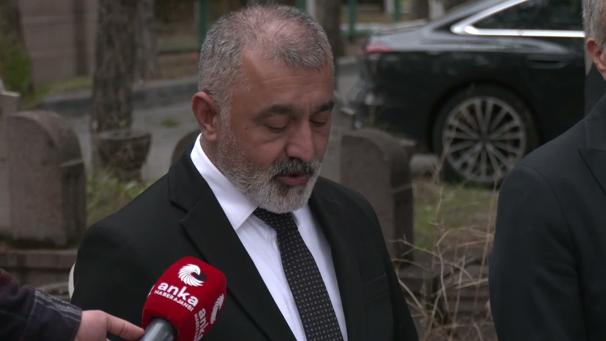 Suat Özçağdaş, Kansu anmasında Bakan Tekin'e Kahramanmaraş eleştirisi yöneltti