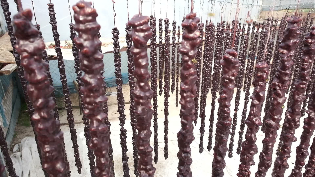 Tunceli'de orcik ve pestil üreticisi Seval Aksakal, 900 lira bizi kurtarmıyor dedi