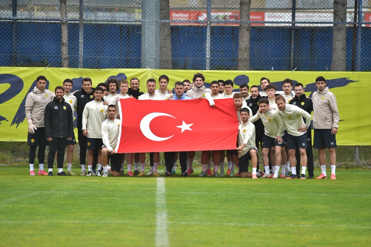 Ankara spor kulüpleri, 29 Ekim Cumhuriyet Bayramı'nı kutladı