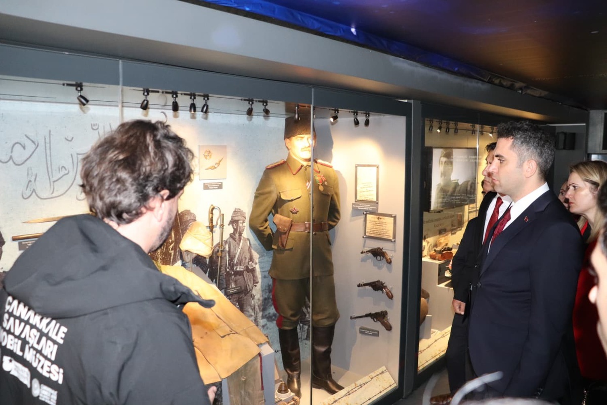 Çanakkale Savaşları Mobil Müze Tırı, Manisa Selendi'de ziyarete açıldı