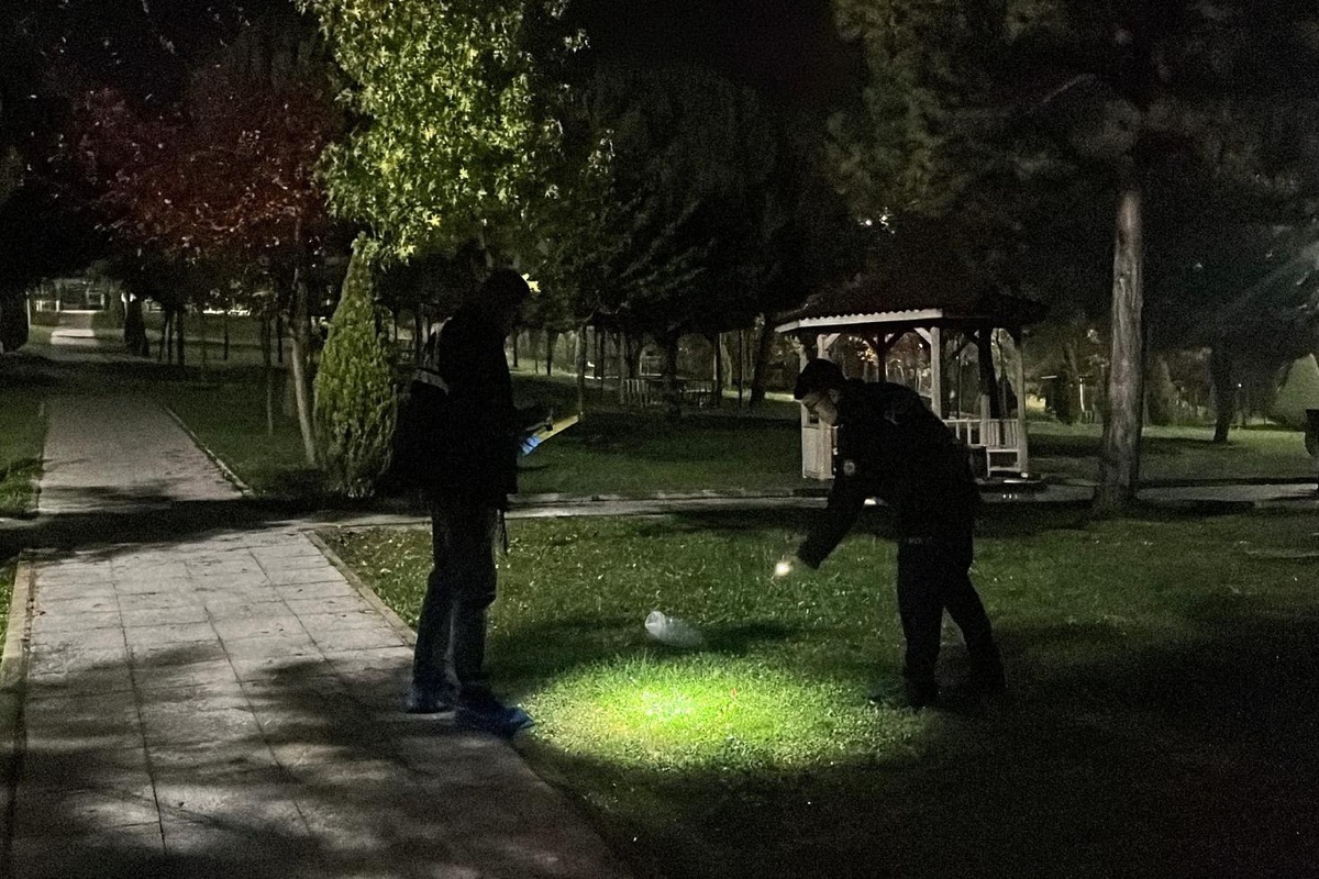 Tüfekle ateş açtı, husumetlisinden kaçarken bıçakla yaralandı