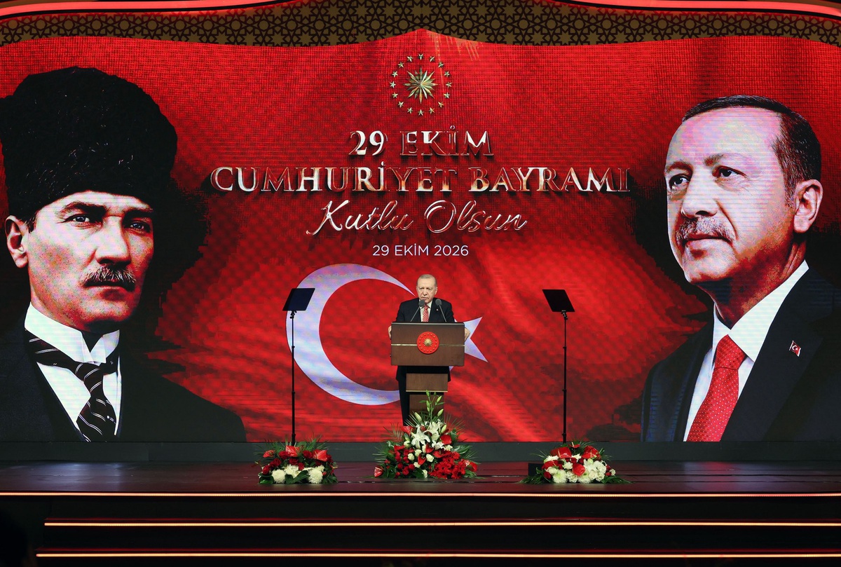Emine Erdoğan'dan TDT liderleriyle akşam yemeği paylaşımı