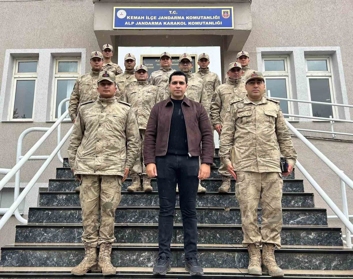 Erzincan Kemah Kaymakamı Tutay, Alp Jandarma Karakol Komutanlığını ziyaret etti