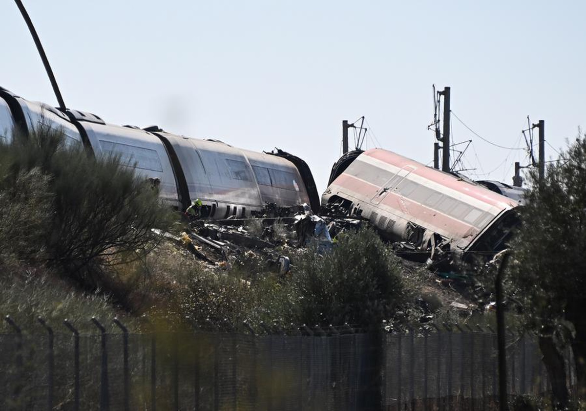 İspanya'da tren kazasında en az 68 kişi öldü, Başbakan Sanchez 3 günlük yas ilan etti