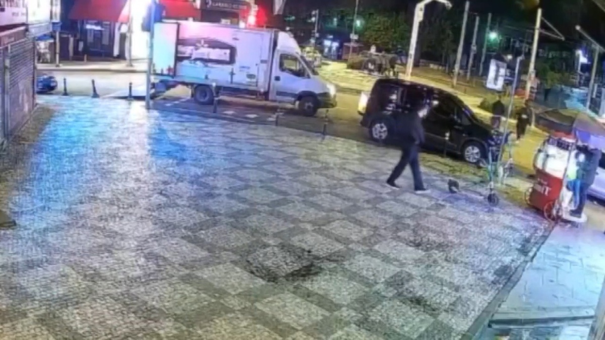 Kadıköy'de döviz bürosunu kurşunlayanlar Sakarya'da yakalandı! Biri eski kulüp başkanının oğlu çıktı
