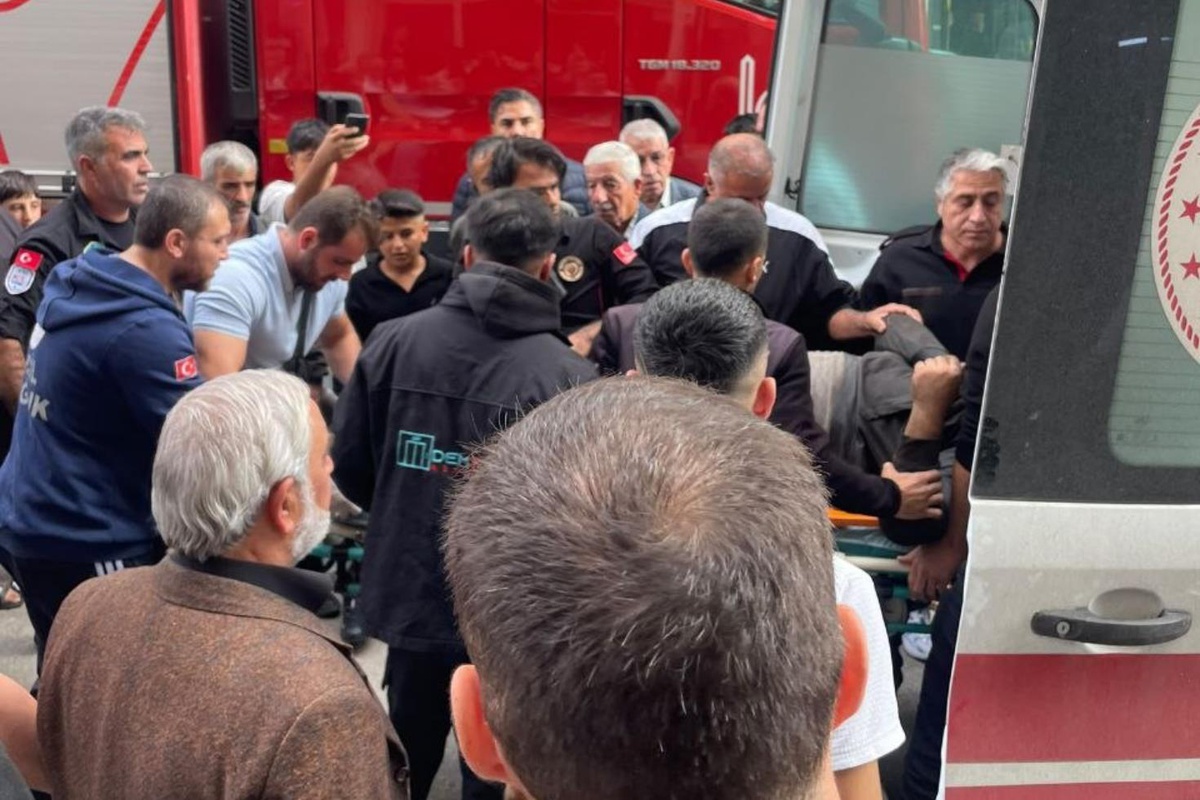 Bakım sırasında dehşet! Asansör halatı koptu, 2 işçi kabinle düştü