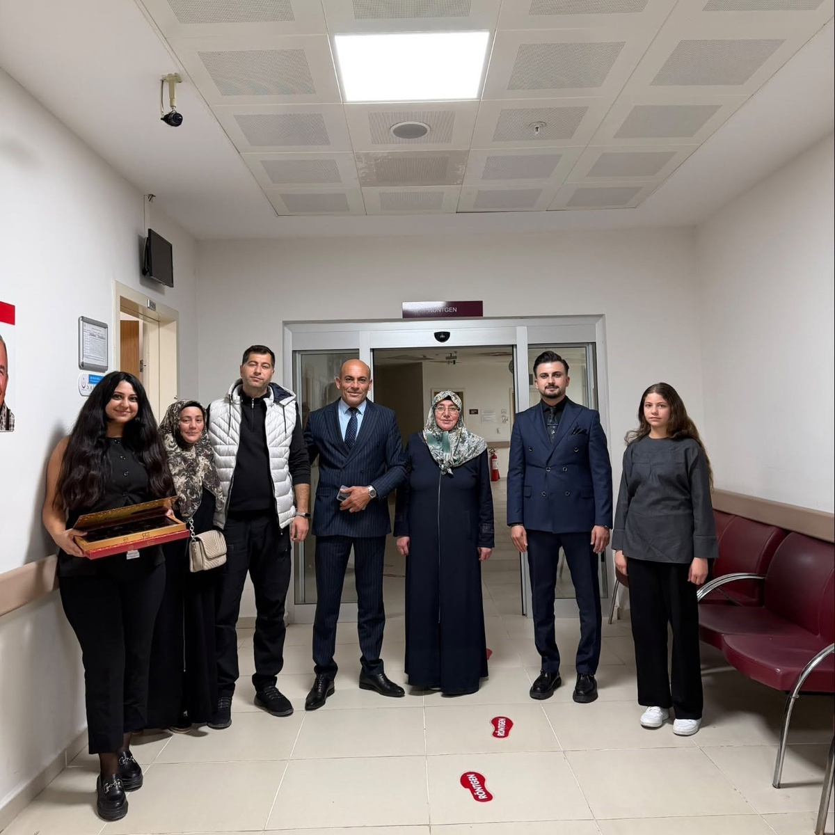 Tercan İlçe Devlet Hastanesi Başhekimi Hasta Hakları Günü'nde hastaları ziyaret etti