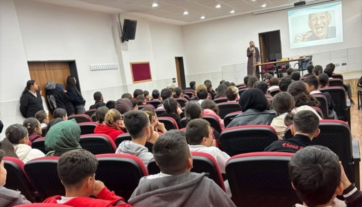 Beyşehir'de öğrencilere diş taraması yapıldı, gübre bayileri denetlendi