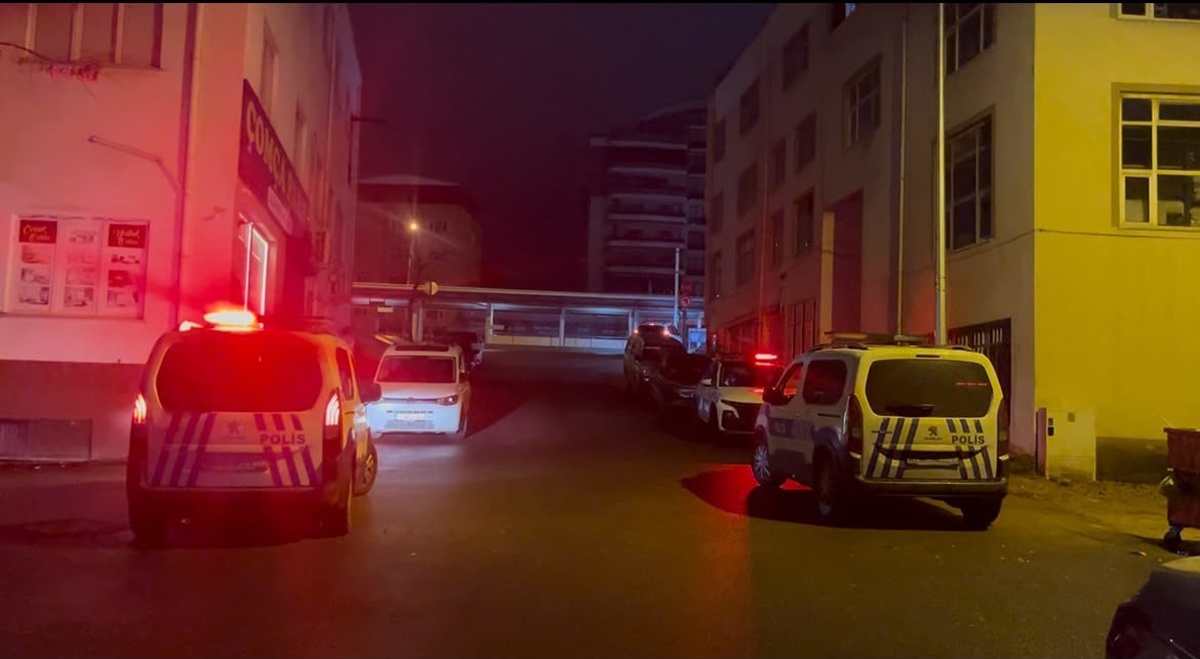 Bursa Yıldırım'da silahlı kavgada 8 kurşunla ağır yaralanan kişi hastanede öldü