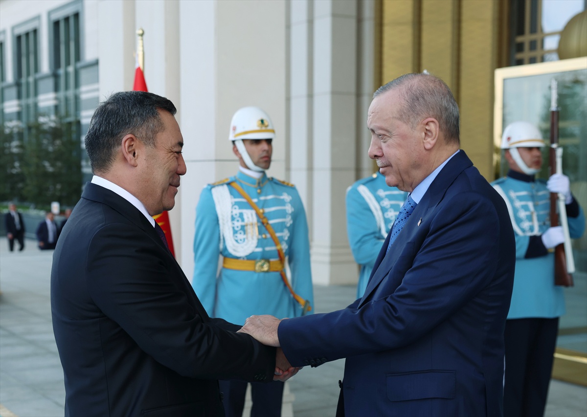 Cumhurbaşkanı Erdoğan, Kırgızistan Cumhurbaşkanı Caparov ile görüştü