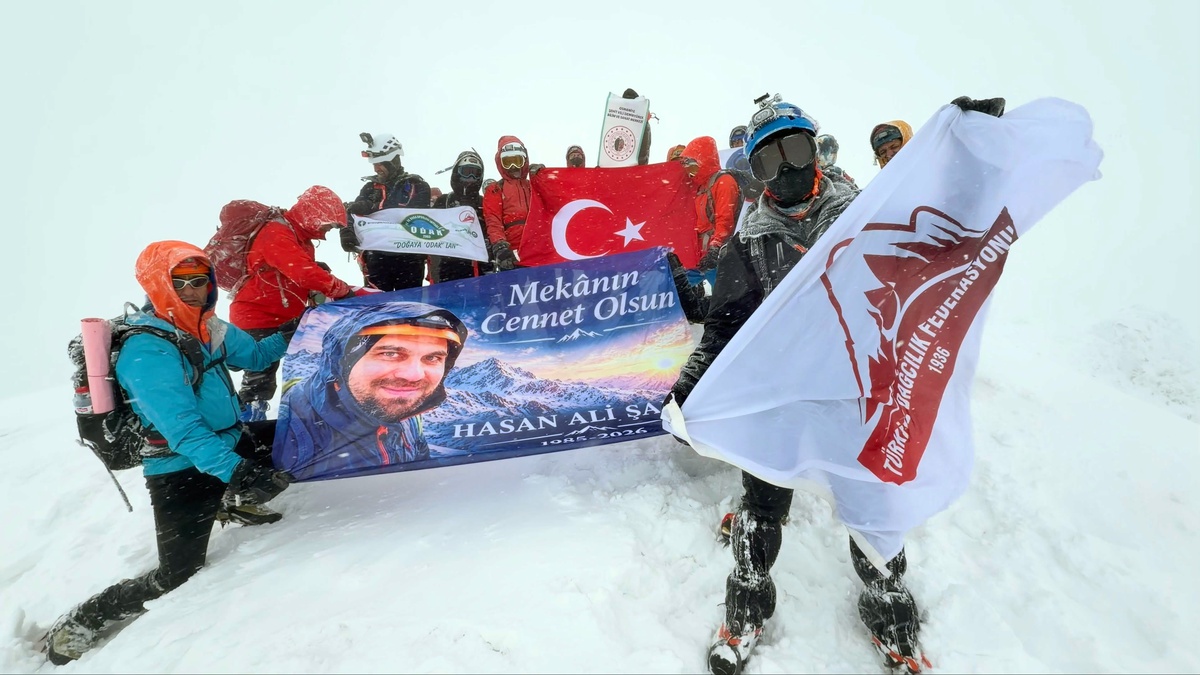 Erciyes'te düşerek ölen dağ rehberi Hasan Ali Şahin, 40 dağcıyla anıldı