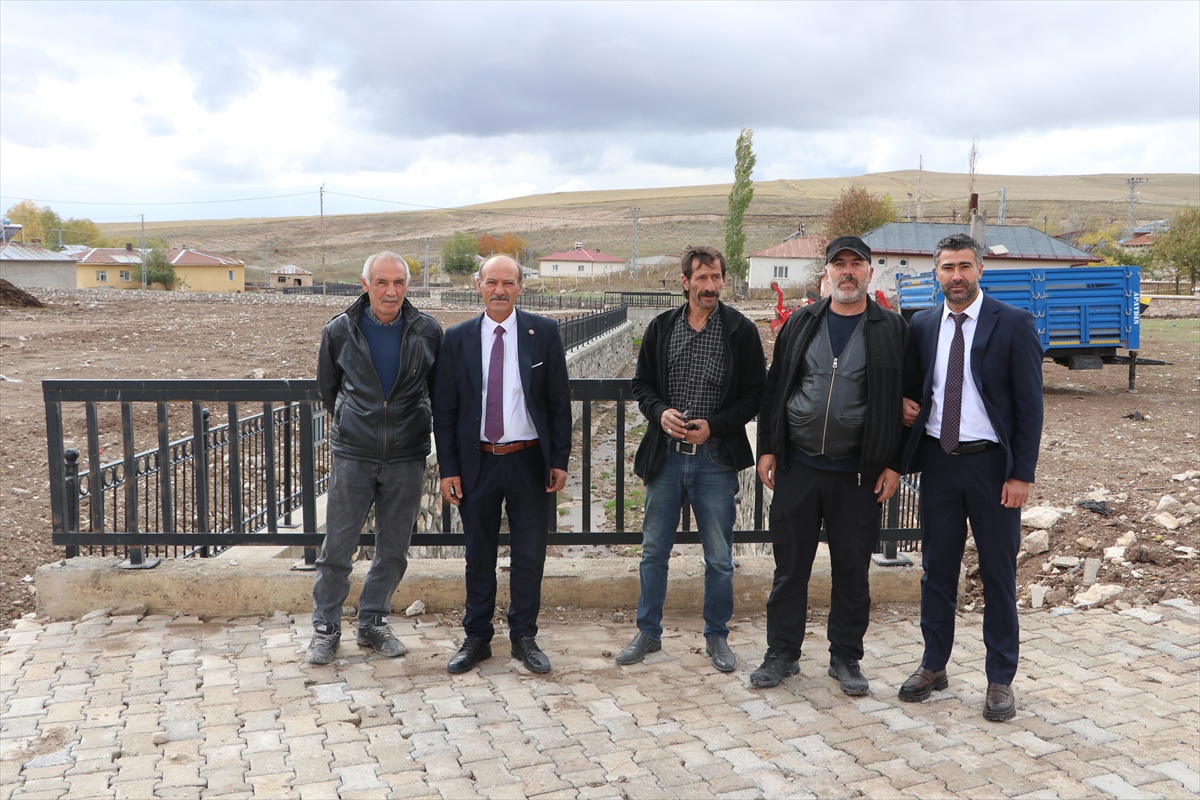 MHP Ulaş İlçe Başkanı İlbey ve Kuşkaya Acıyurt'ta DSİ dere ıslahı hakkında bilgi aldı