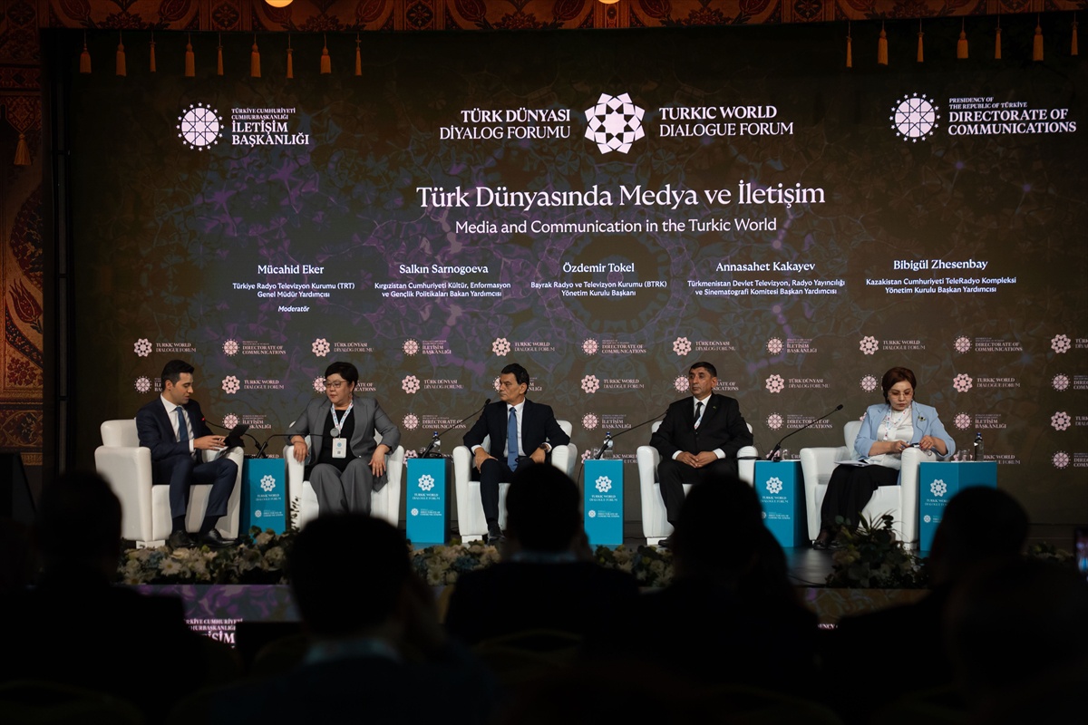 Türk Dünyası Diyalog Forumu kapsamında "Türk Dünyasında Medya ve İletişim" paneli yapıldı